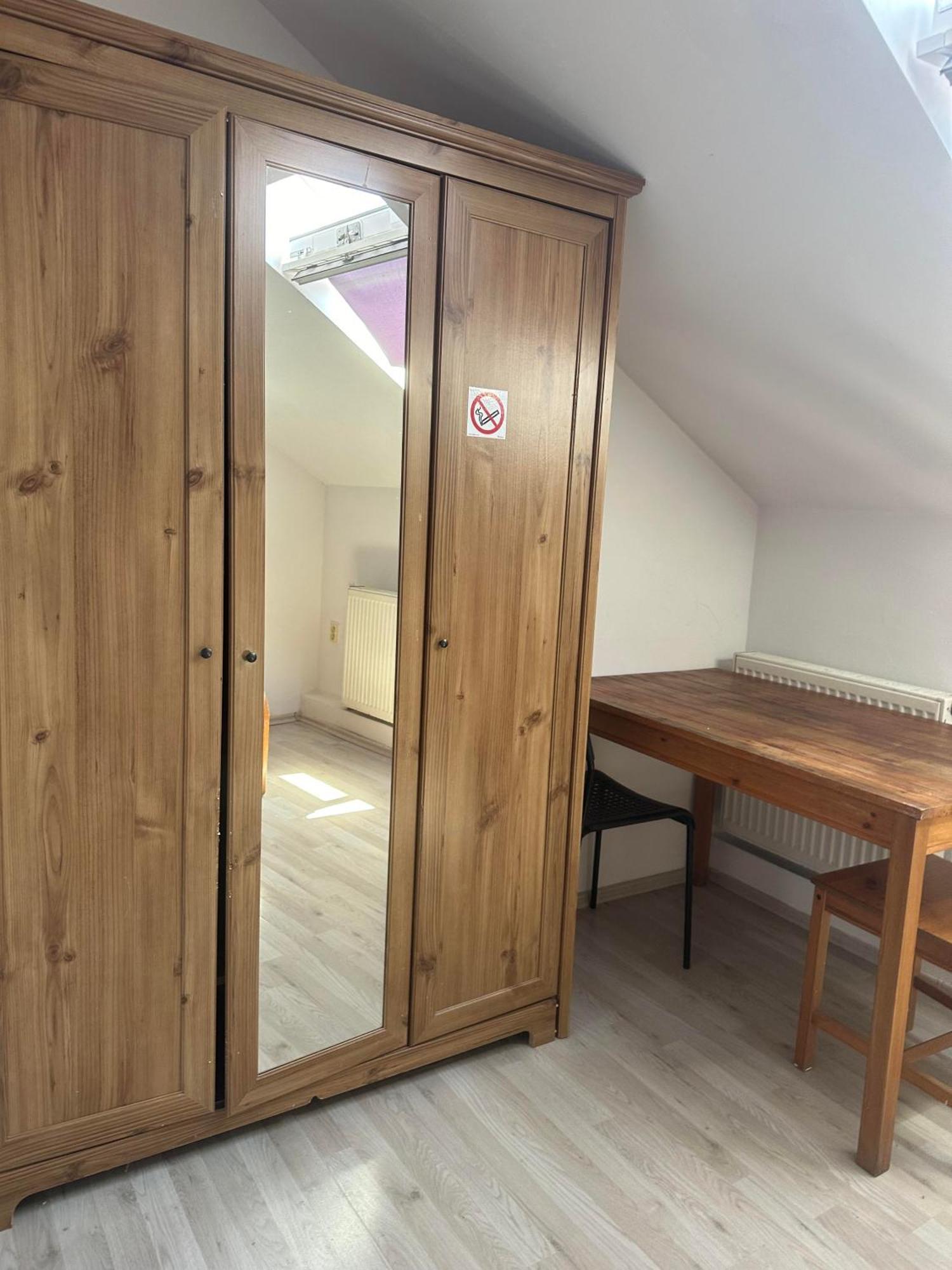 A Private Room In City Center In 브라티슬라바 외부 사진